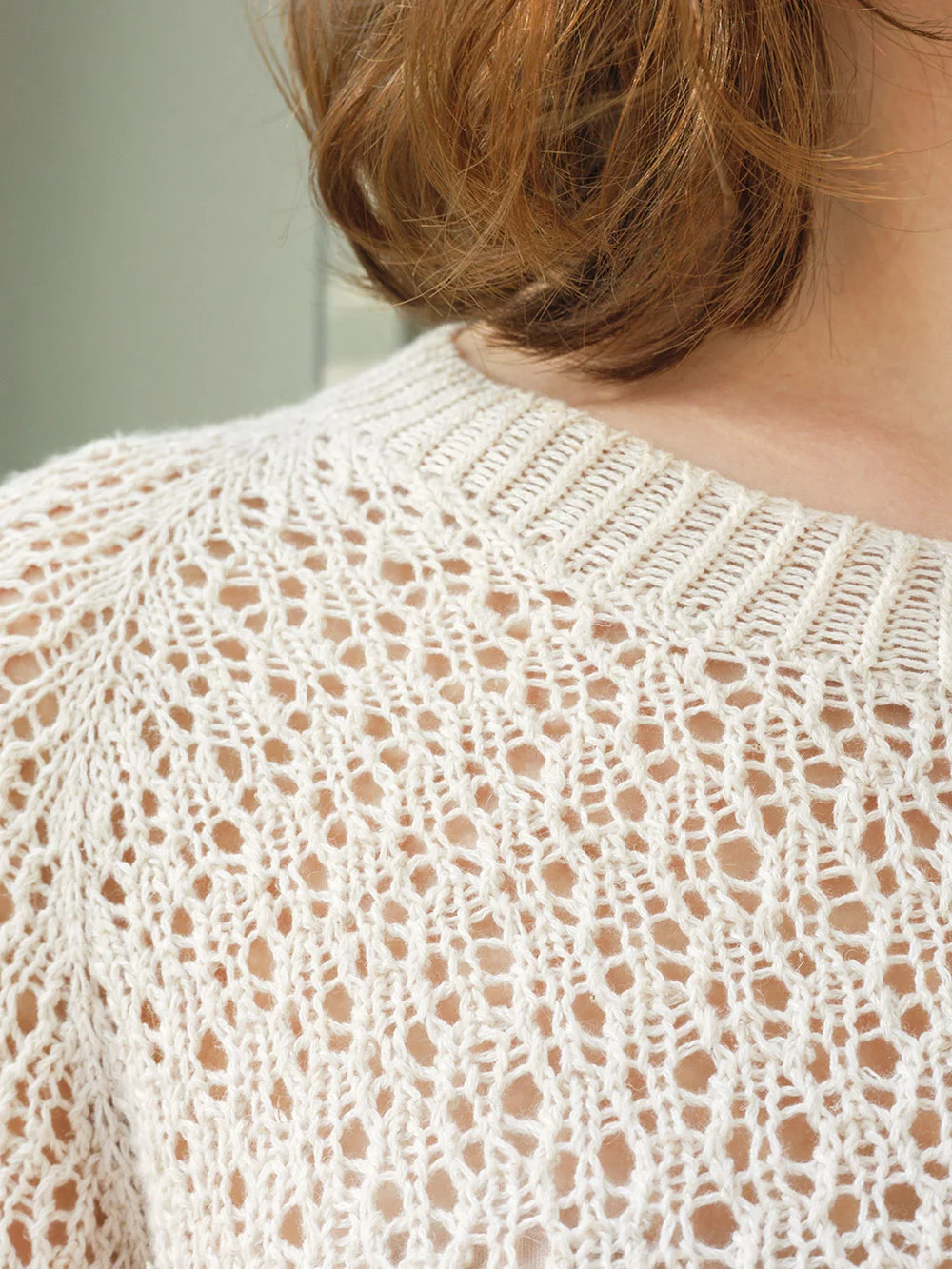 Sandnes Garn 2404-4 Mathea Sweater Neuleohje englanti