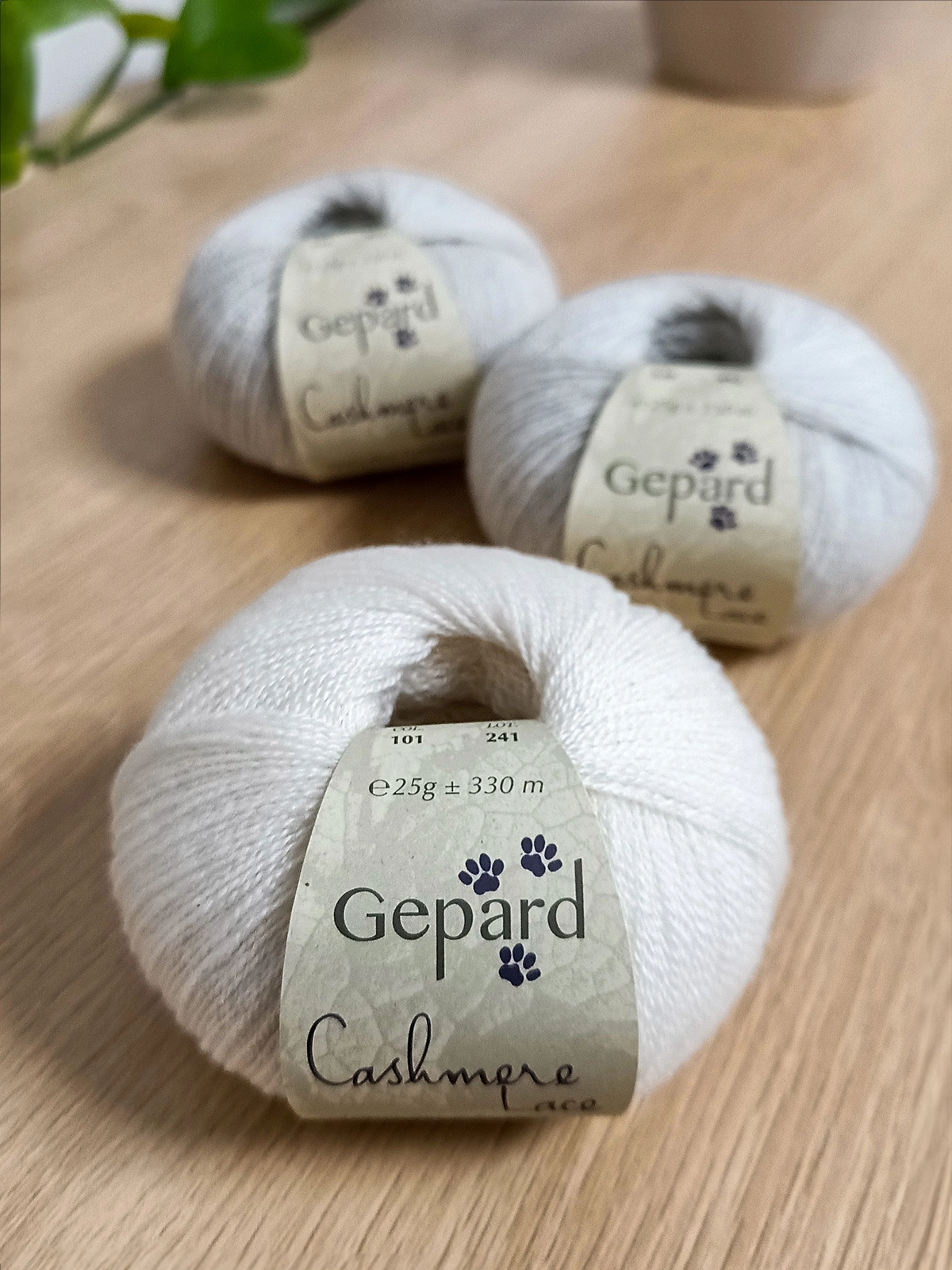 Gepard Cashmere Lace