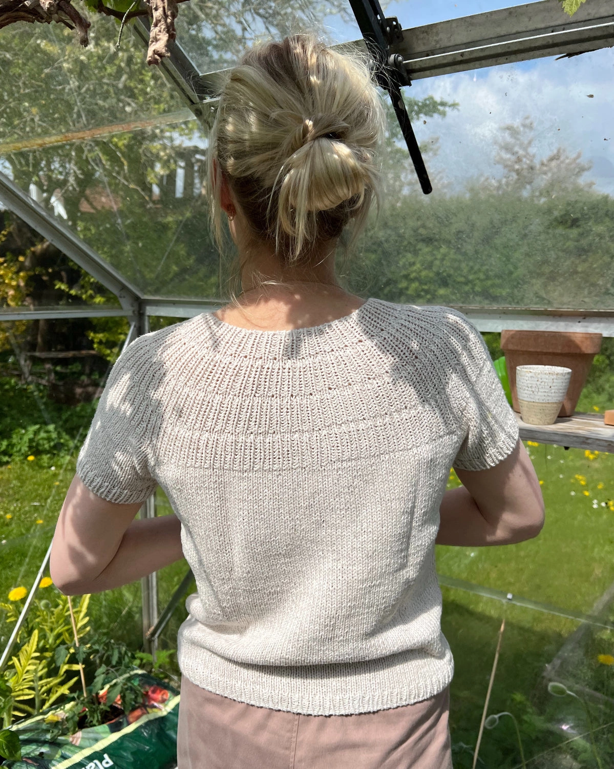 Petiteknit's knitting pattern for Anker's Summer Shirt is available in paper format in English