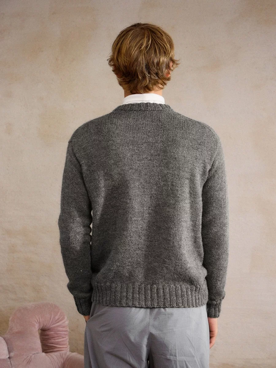 Sandnes 2412-5 Mr. Brendan Sweater Man englanti