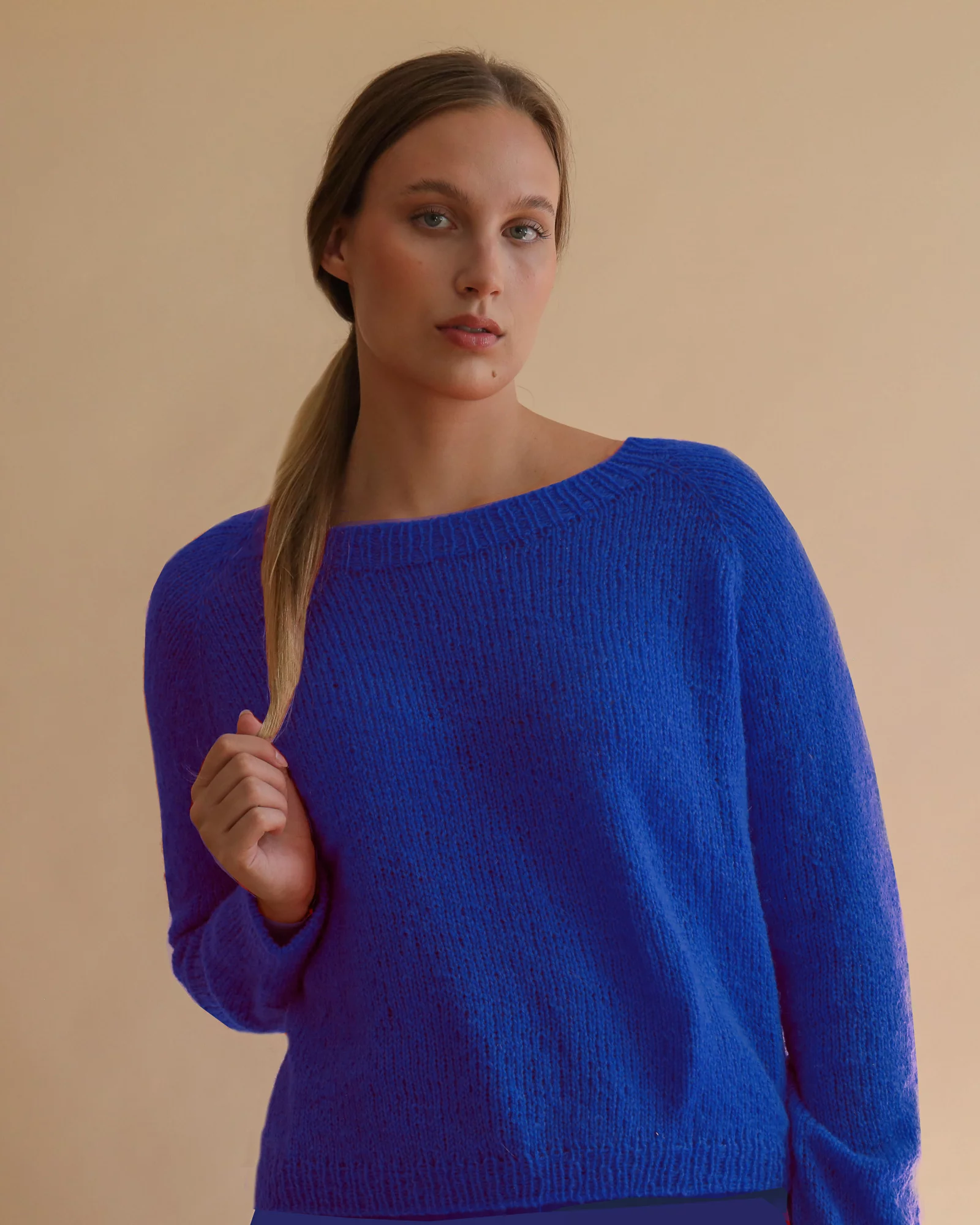 Tukuwool Juntu Sweater Free Pattern Blue Hour