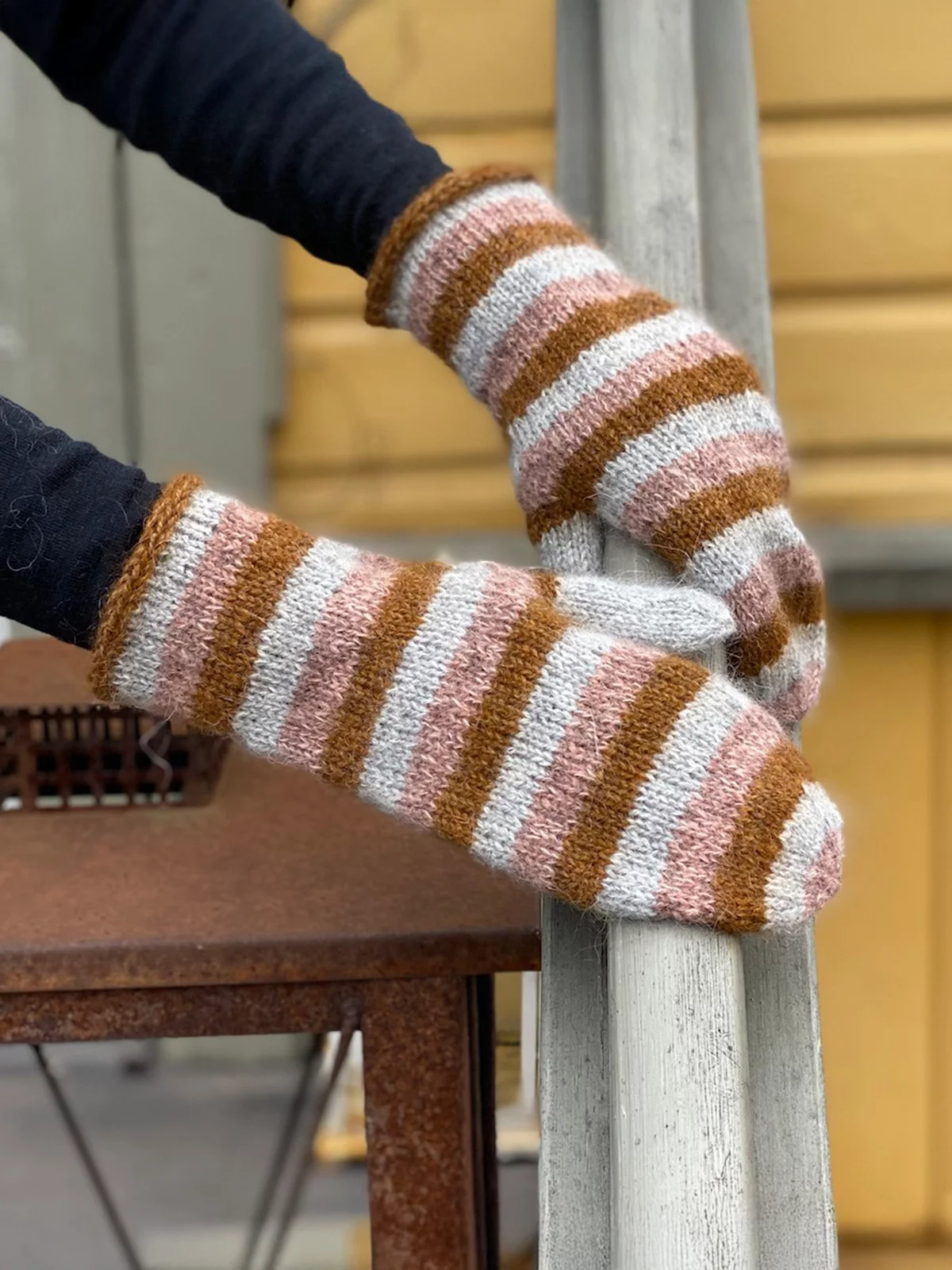 Torppa mittens striped, pattern pdf