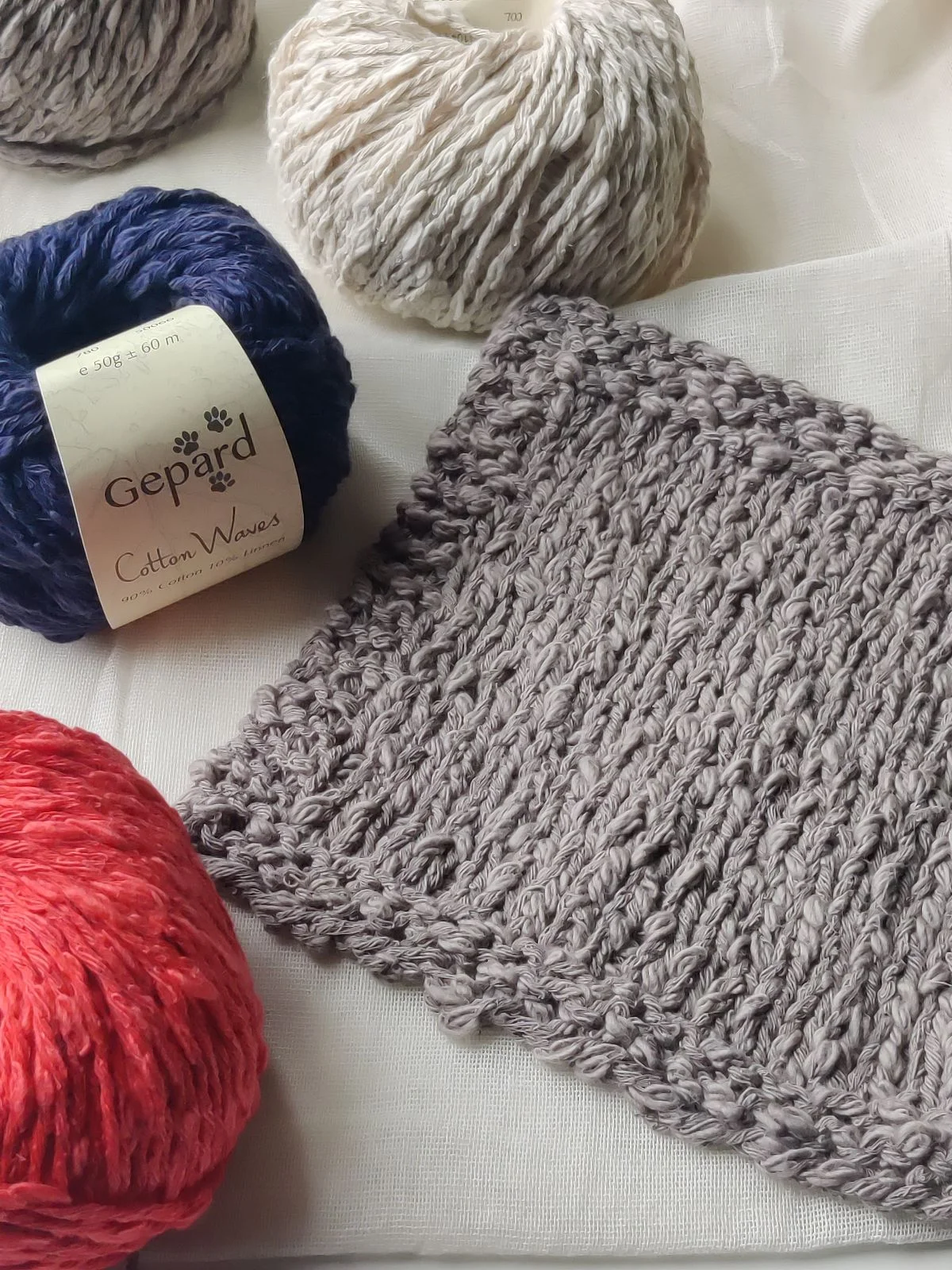 Gepard Cotton Waves neulepinta kesälangasta