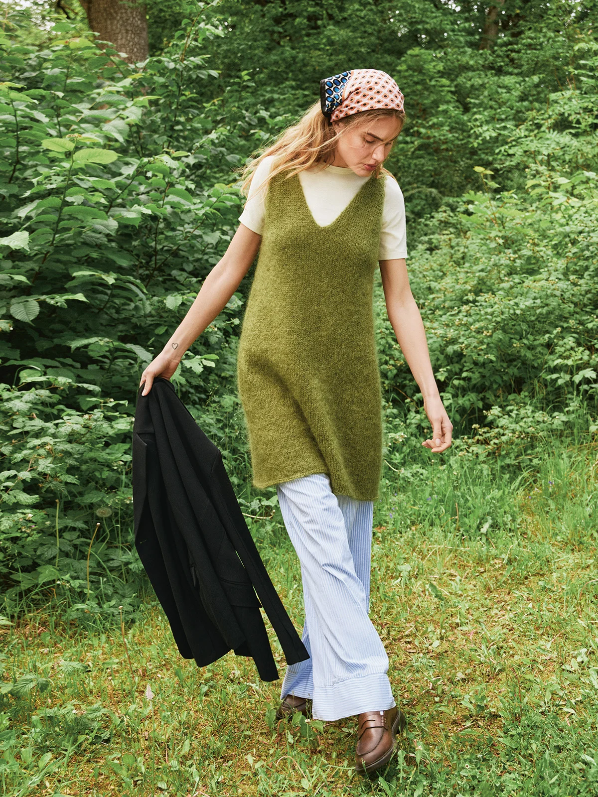 2507-09 Meadow Dress neuleohje englanti