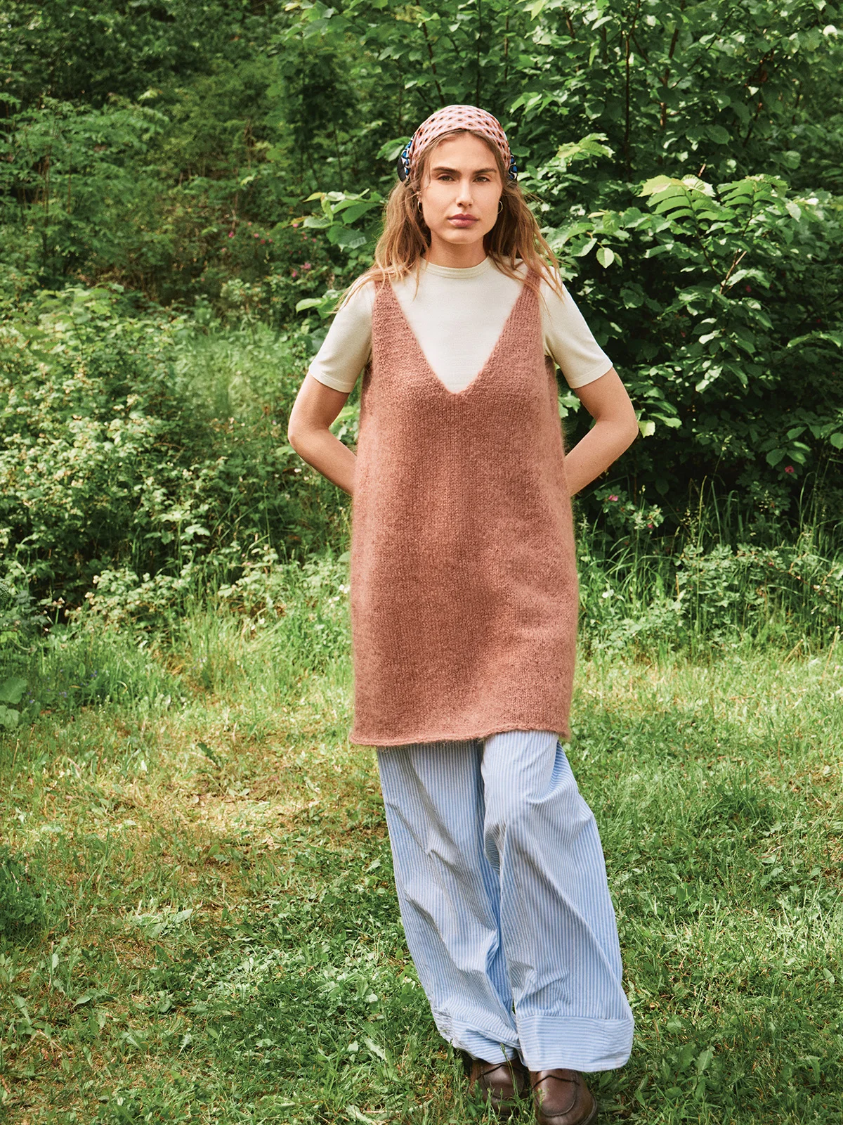 2507-09 Meadow Dress neuleohje englanti