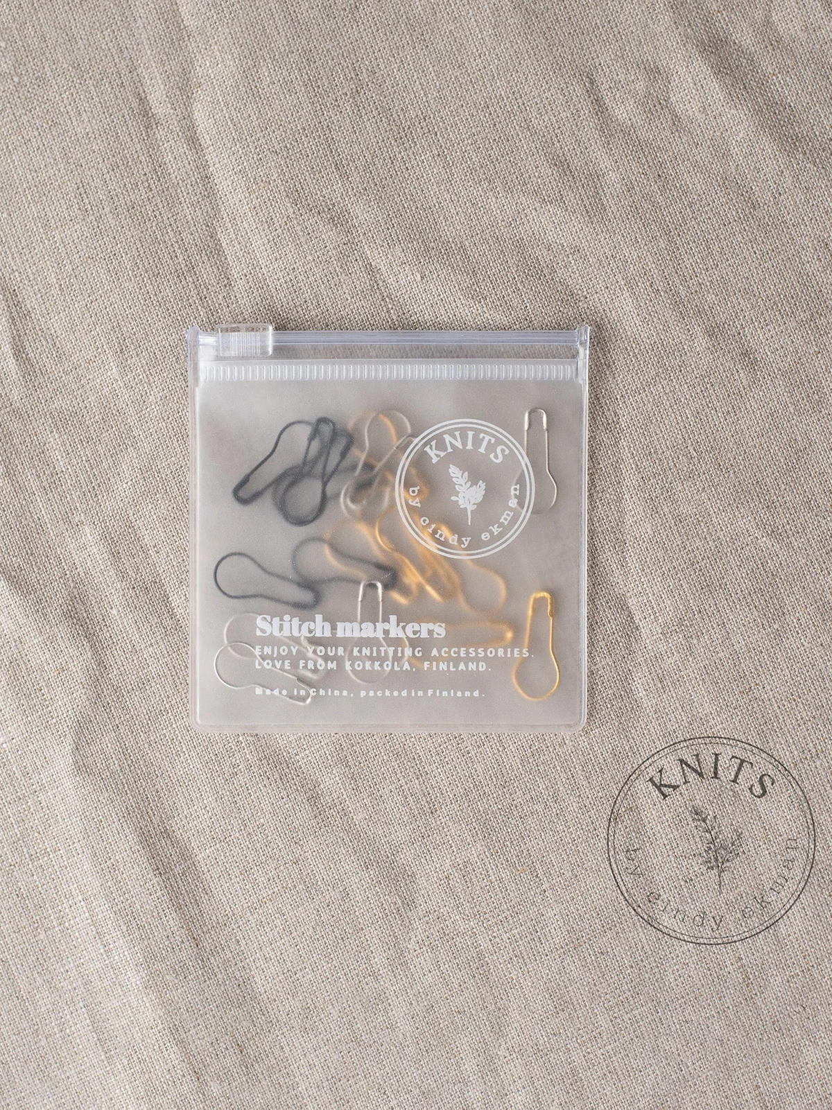KNITS Stitch Marker Lightbulb markers in Zip bag