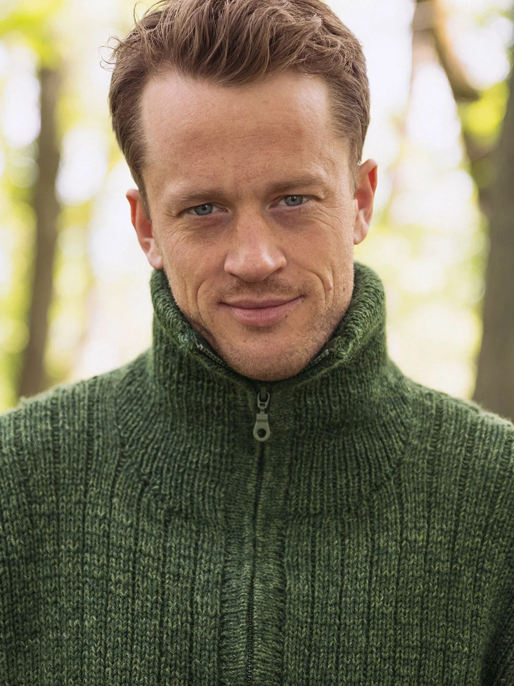 Sandnes 25_4 Tarjei Sweater neuleohje englanti