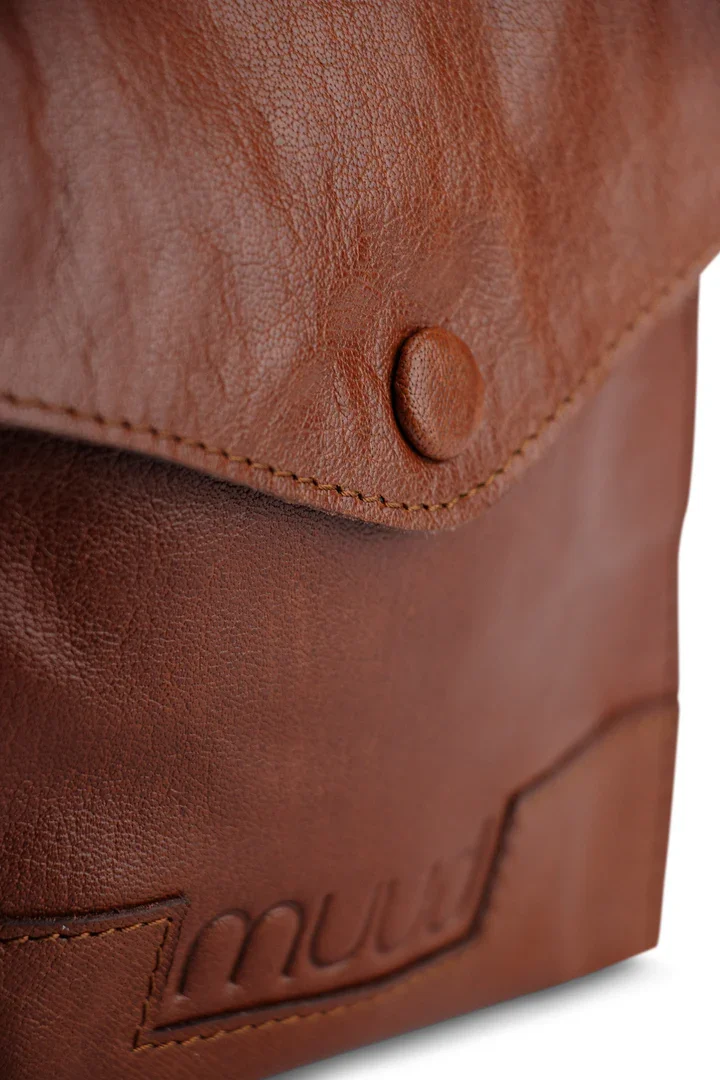 Muud Betina Rich Brown