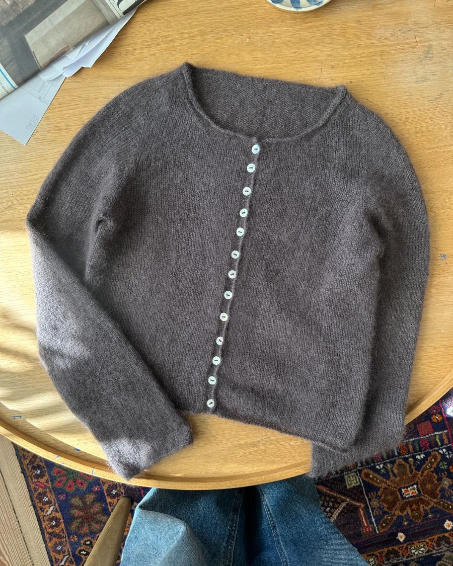 Ivy Cardigan Neuleohje englanti