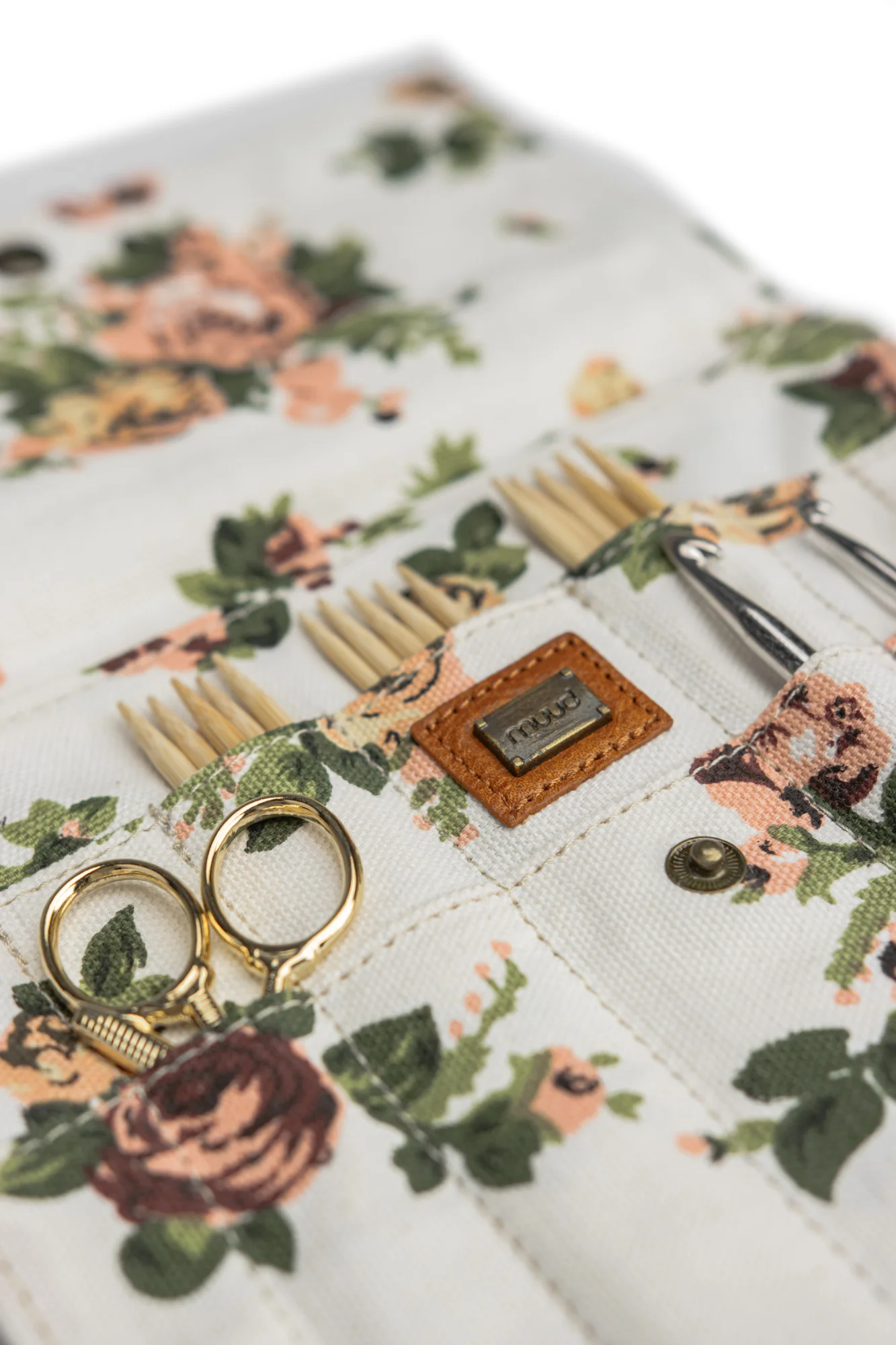 Muud Canvas Oslo Flower Sukkapuikkokotelo