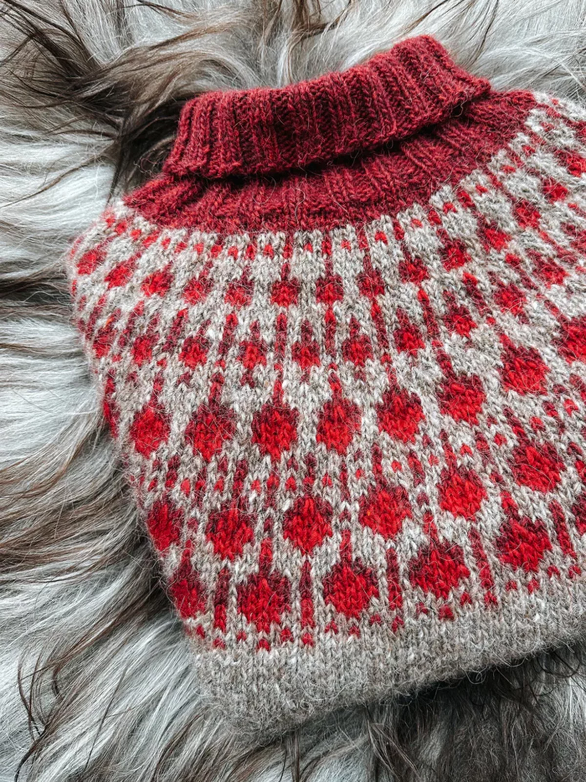 Sisu Knitwear Lingonberry Sweater