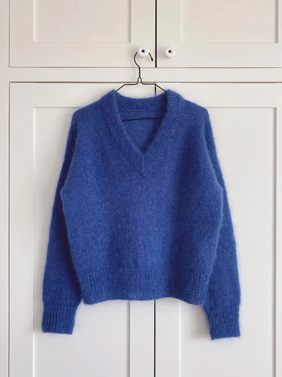 PetiteKnit Stockholm Sweater V-Neck