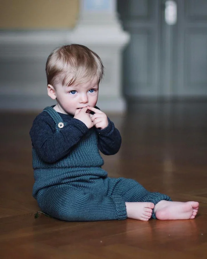 PetiteKnit Willum's Overalls Pattern, Finnish