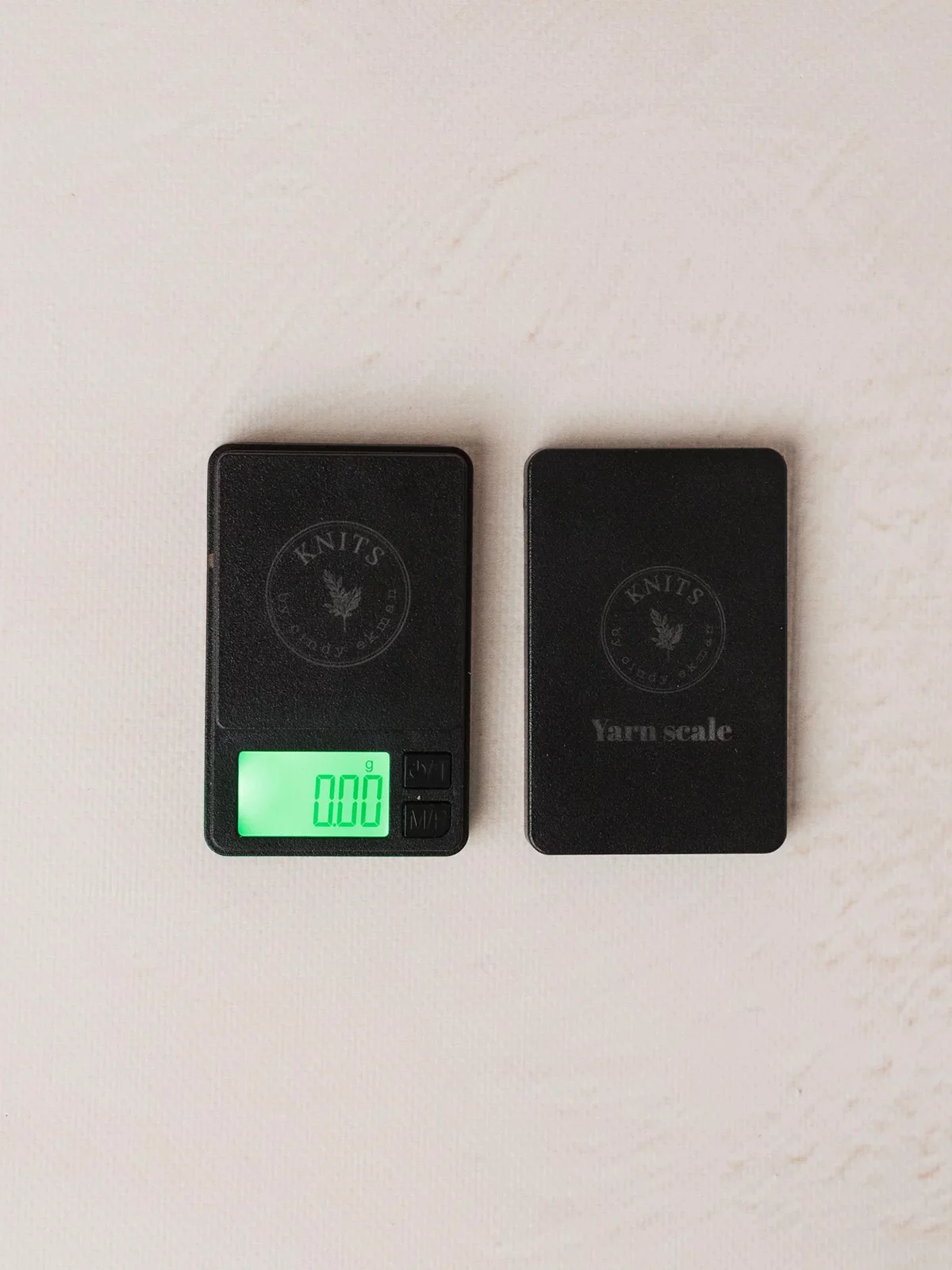 Knits Yarn Scale Taskuvaaka