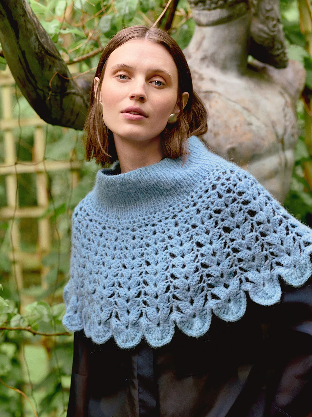 Sandnes 2606-15 DIY Flowerfield Ponco  Pattern Finnish