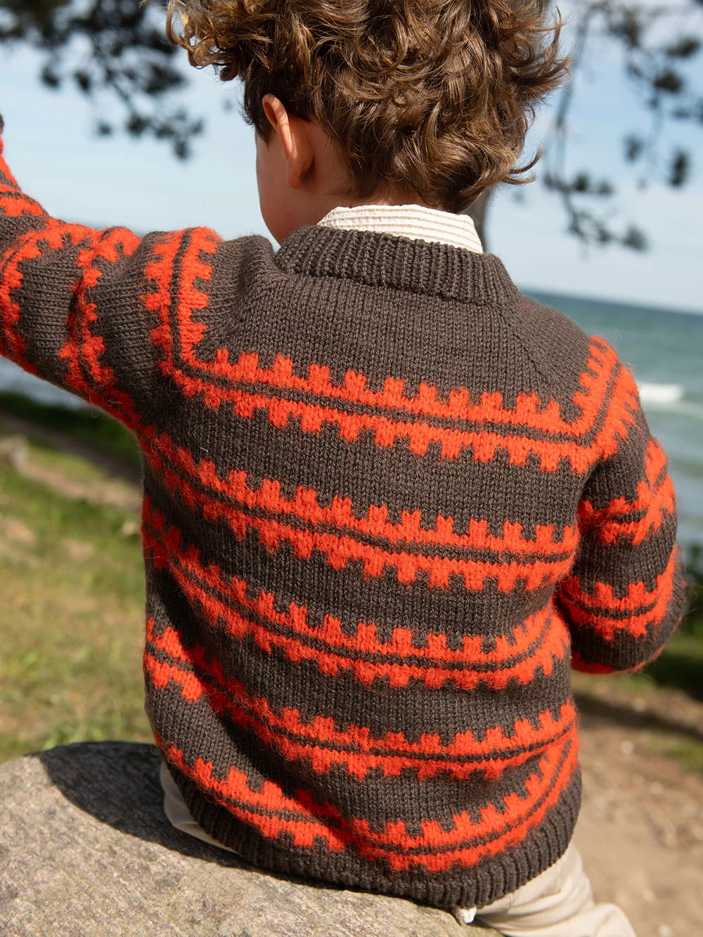 Sandnes 25062 Ridge Sweater Junior Pattern Finnish