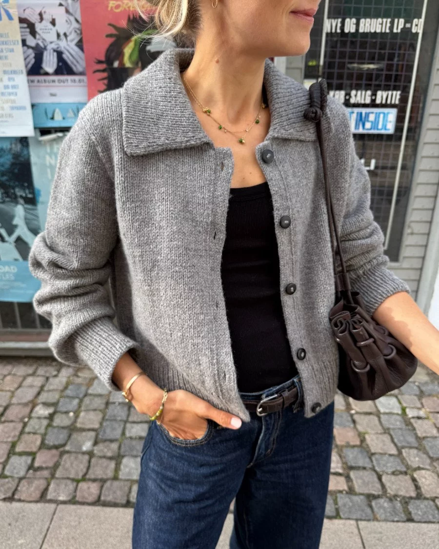 Petiteknit Petra Jacket villapaidan neuleohje