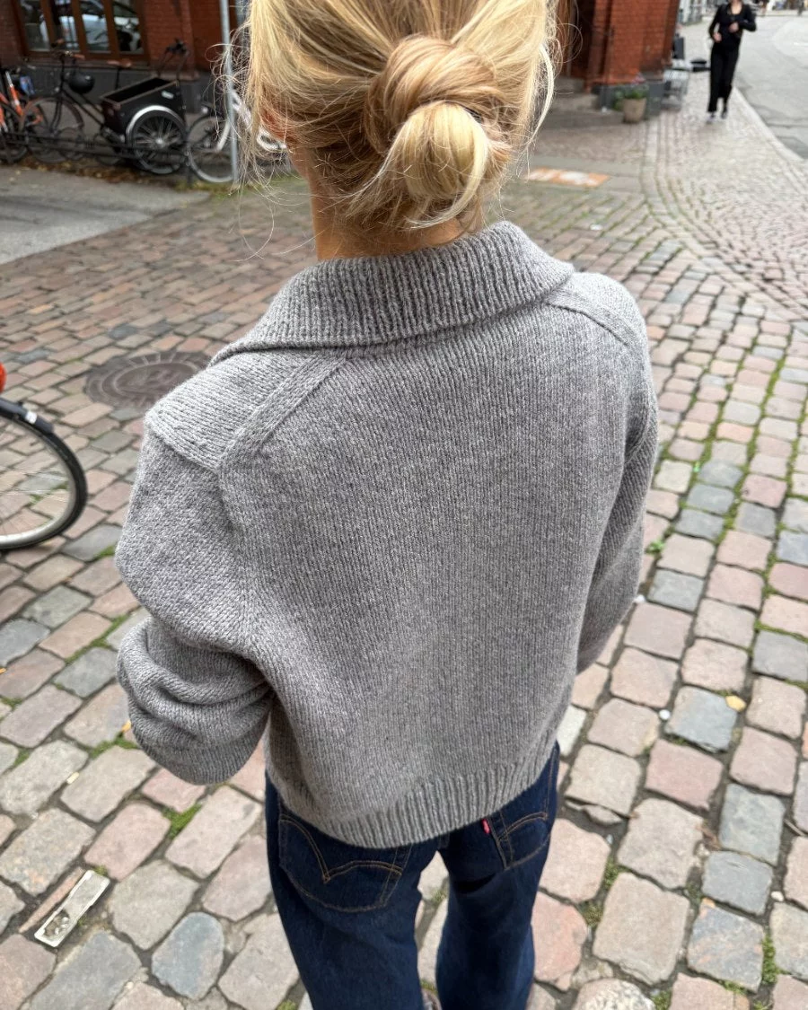 Petiteknit Petra Jacket villapaidan neuleohje