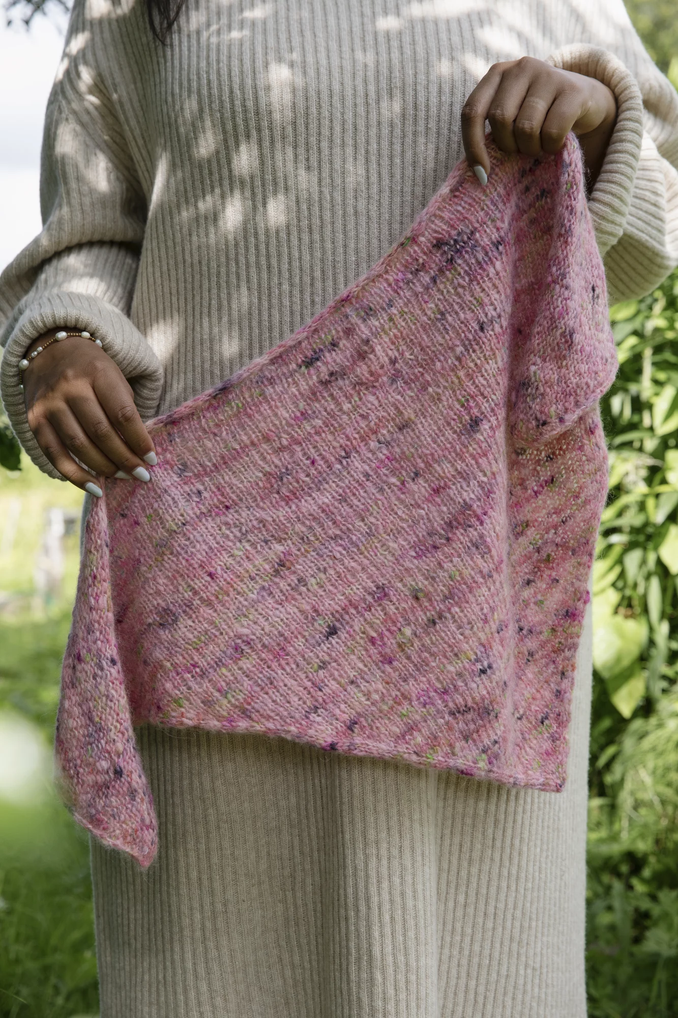 52 Weeks of One-Skein Knits, Laine Publishing
