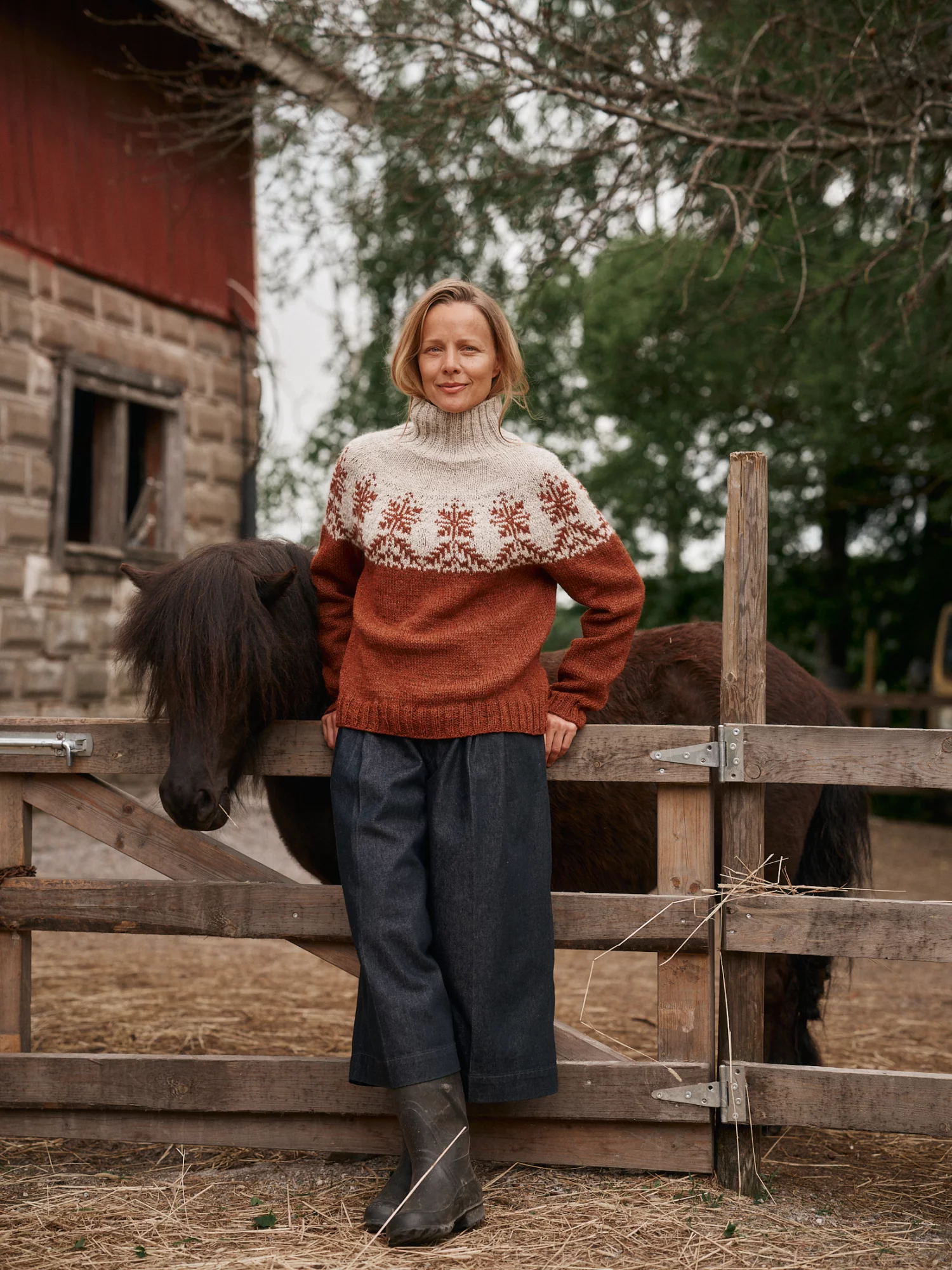 Neulottu Kalevala 3, Jenna Kostet