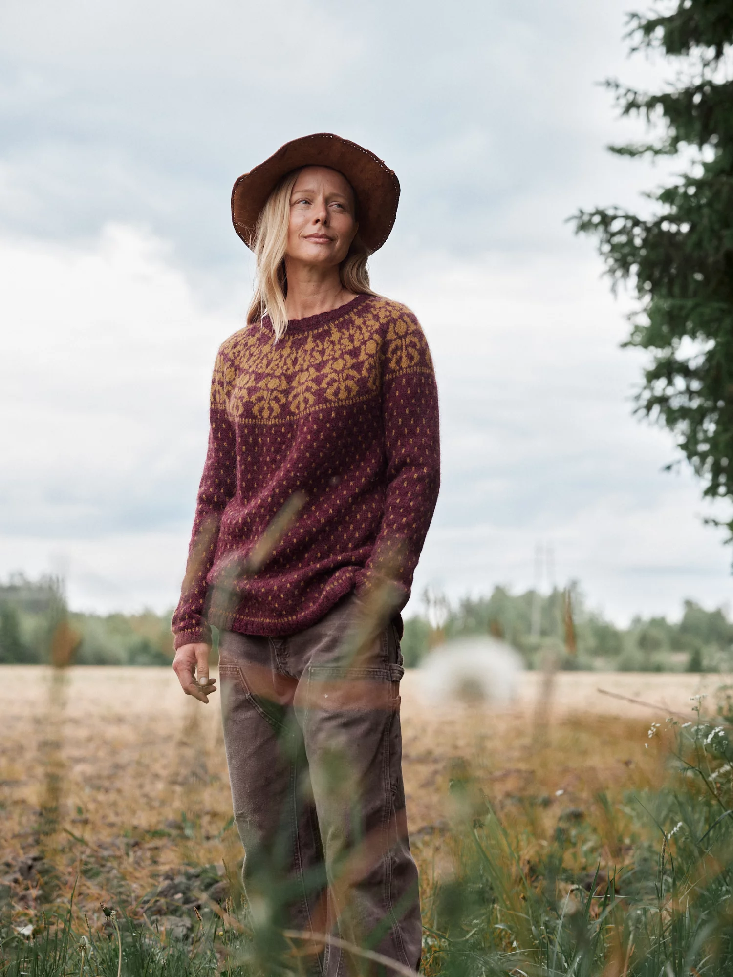 Neulottu Kalevala 3, Jenna Kostet
