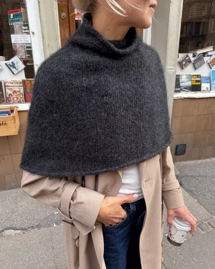 Petiteknit Ivy Cape poncho neuleohje