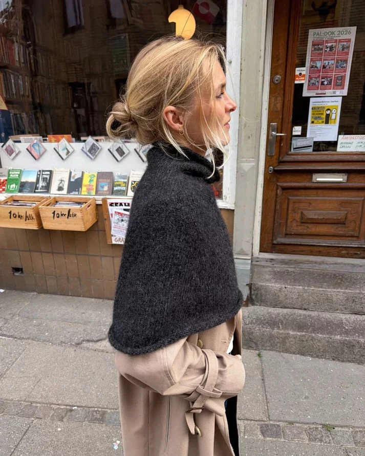 Petiteknit Ivy Cape poncho neuleohje