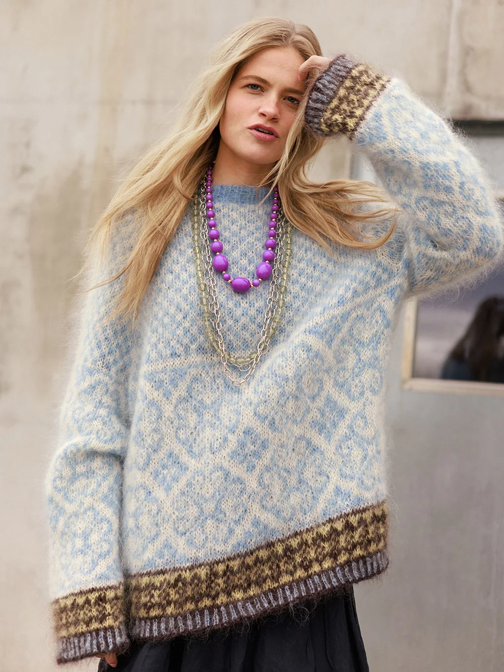 Sandnes Garn 2609-02 Rose Sweater