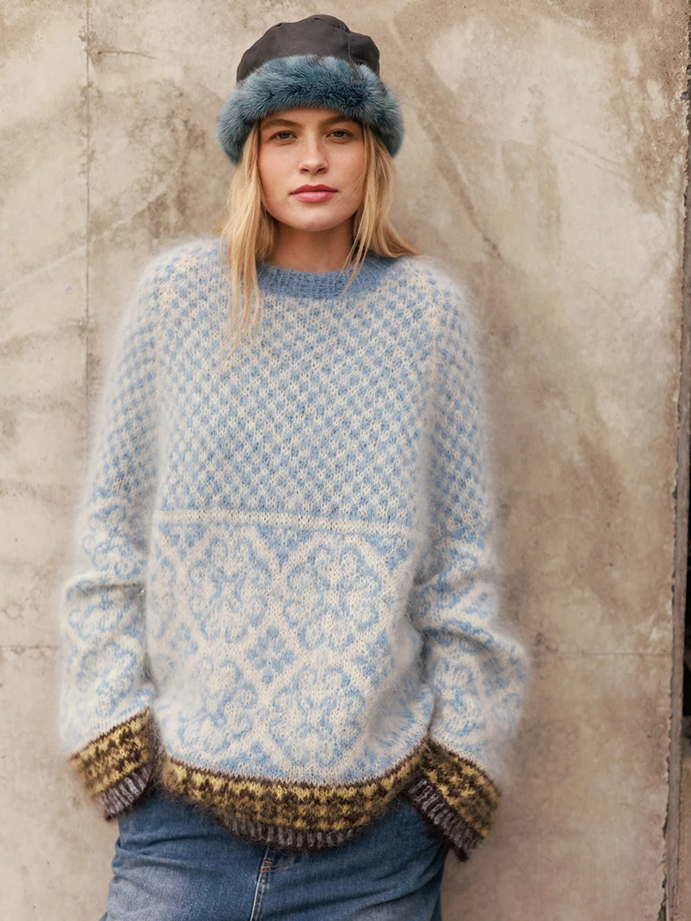 Sandnes Garn 2609-02 Rose Sweater