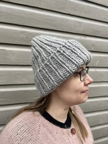 Kukkuu Hat Free Knitting Pattern