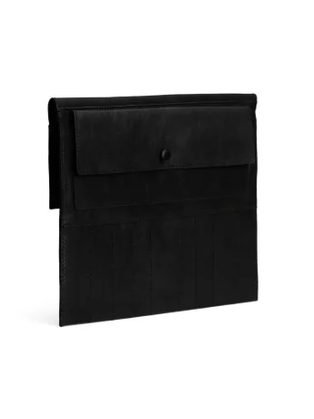 muud_oslo_xl_black_needle_case-06571ce0cd947e.jpg