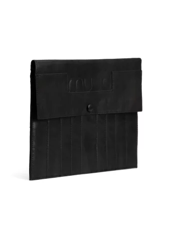 muud_oslo_xl_black_needle_case-06571ce0f150b9.jpg