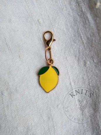 KNITS Stitch Marker Lemon