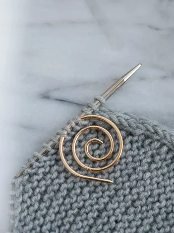 knits_spiral_helpin_needle-0669e1e97e9100.jpg