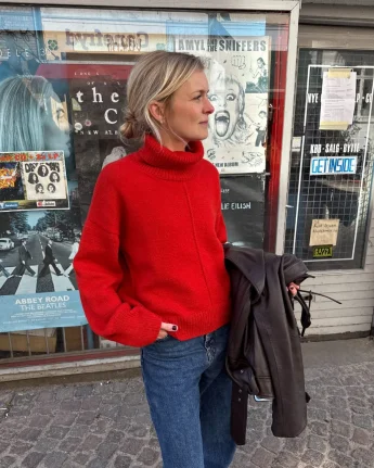 Scarlet Sweater Pattern Finnish