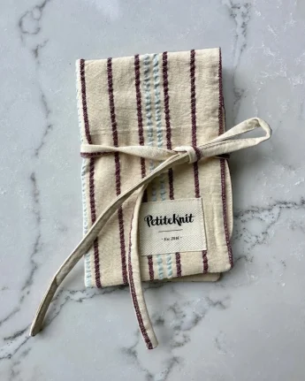 petiteknit-knitters-needle-case-to-go-068837ad31fae0.jpg