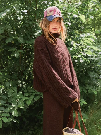 2507-01 Brady Sweater neuleohje suomi