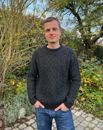 moby-sweater-man-pattern-finnish-068ef531ac6279.jpg