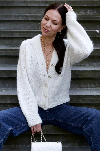 Leeni Hoimela - Utu Cardigan Pattern English