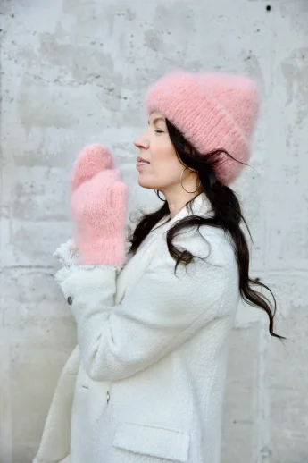 Leeni Hoimela - Fredag Hat and Mittens Pattern Finnish