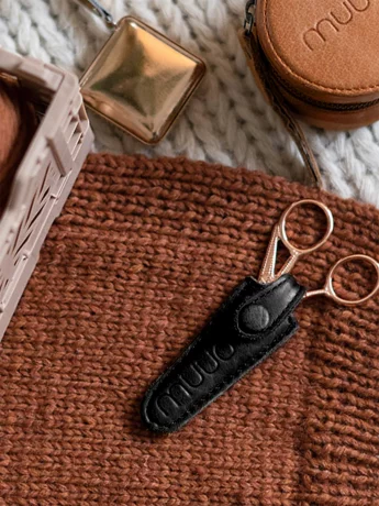 Muud Espoo Saksikotelo Black