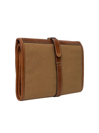 redesigned-project-52-needle-case-walnut-069f1b0d5a7f07.jpg