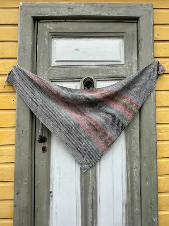 knit-festival-shawl-2024-pattern-pdf-06a0c52b89cedc.jpg