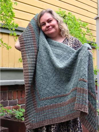 knit-fest-2026-jubilee-shawl-kit-06a0d7651c41e3.jpg