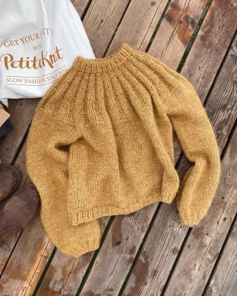 sunday-sweater-pattern-06a5886b91c654.jpg