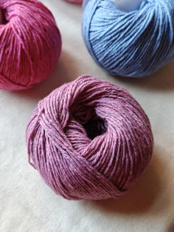 tukuwool-cashmere-silk-4ply-06a8444534fd71.jpeg
