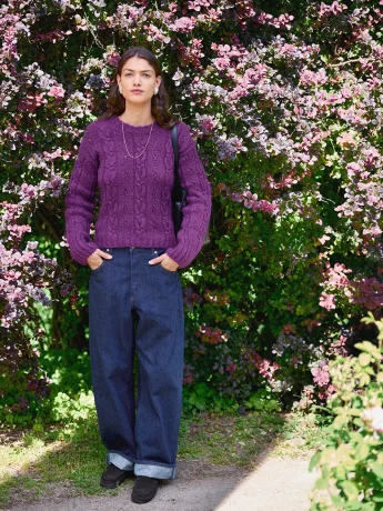 sandnes-2606-11-diy-junia-sweater-pattern-finnish-06a885ba366059.jpg
