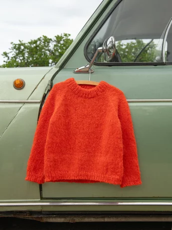 sandnes-2506-6-tiro-sweater-junior-pattern-finnish-06ab0ee2a5680a.jpg