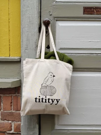 titityy-20th-anniversary-tote-set-06ab51ab331d7e.jpeg