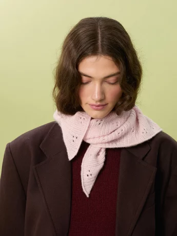 sandnes-2607-03-cashmere-miu-pointelle-shawl-pattern-english-06ab655a75cf96.jpg